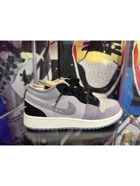 JORDAN 1 LOW SE CRAFT GS 'INSIDE OUT - CEMENT GREY SIZE: 5.5 Youth